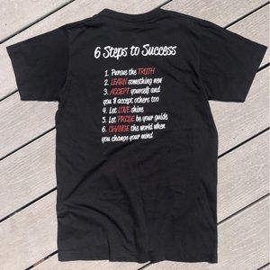 Broadway Kinky Boots: 6 Steps to Success USA tour V-neck tee sz S
